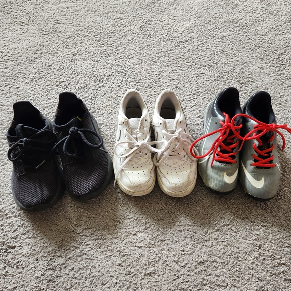 Kids' Sneakers Lot- Nike ! - Picture 1 of 14
